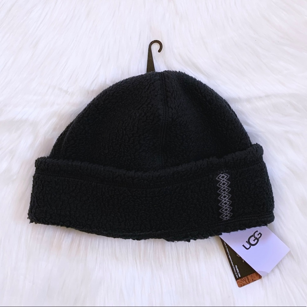 UGG Men’s Sherpa Cuffed Black Beanie Hat